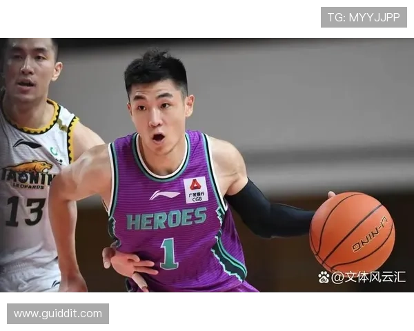 卡斯尔无球跑动效率提升，成魔术外线防守尖兵